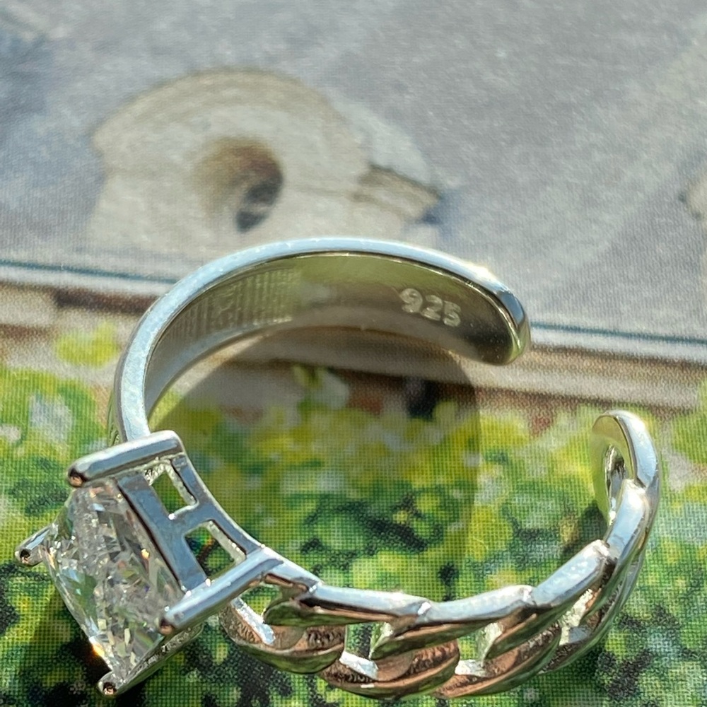 Sterling silver ring with stone 💍💎✨ - Picture 7 of 8